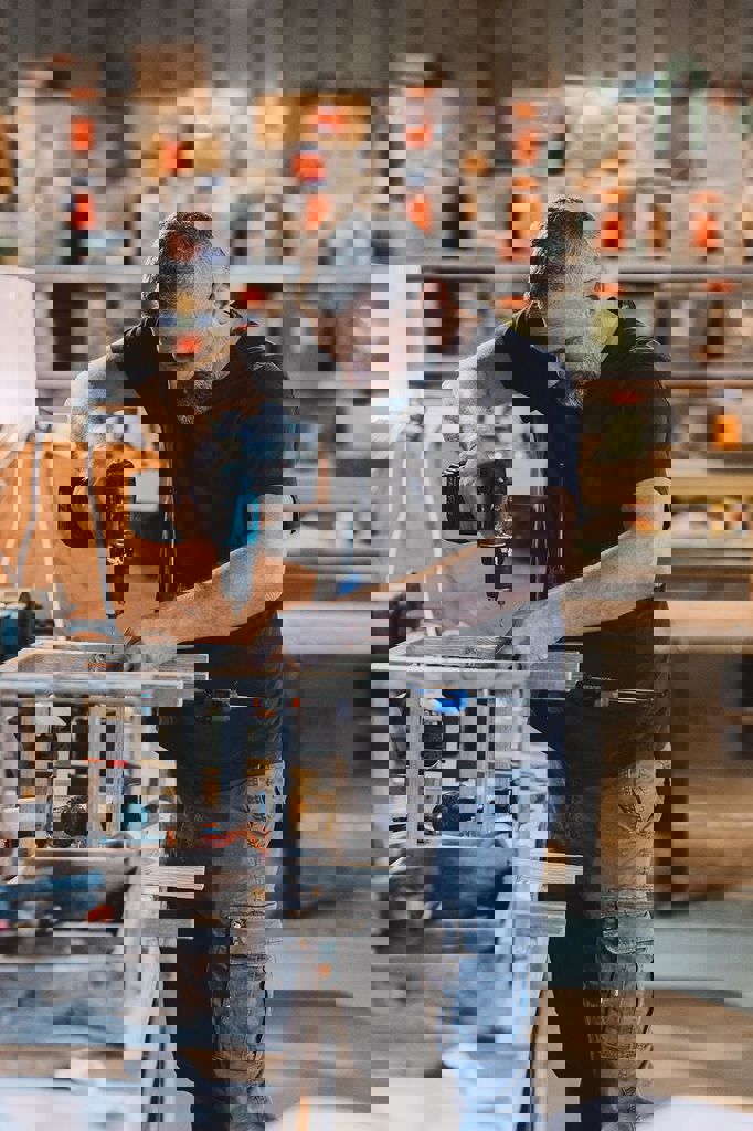 האנגריה של חזית הבית_682x1024
