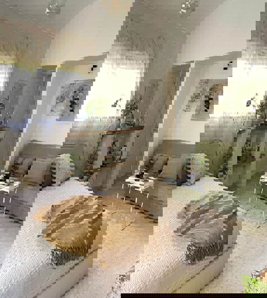 הבתים של חזית הבית 44